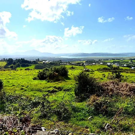 4 Bedroom House By Travel Lets Homes With Sea View Semesterbostad Carrigart