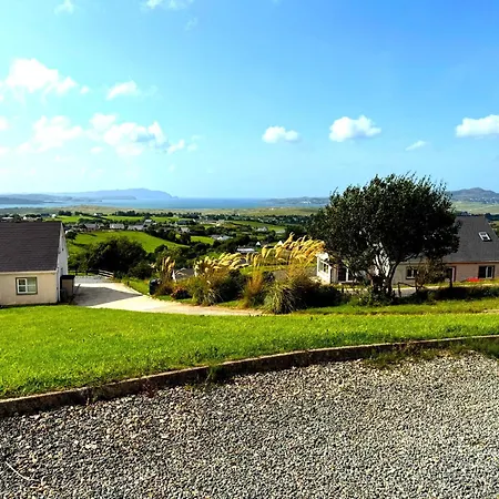 4 Bedroom House By Travel Lets Homes With Sea View *